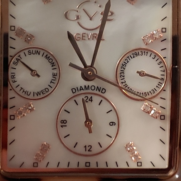 Gv2 Gevril Womans watch model 9225 - Picture 8 of 8